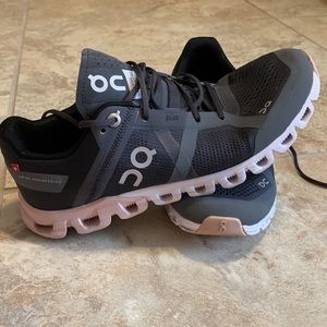 EUC on cloud running shoes 7